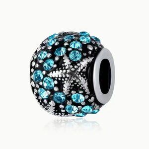 Sparkly Blue Rhinestone Starfish Themed Women's Fashion Bracelet Charm Pendant